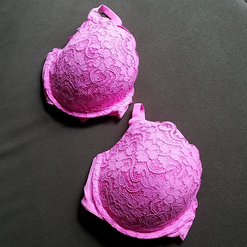 Lacey pink bras